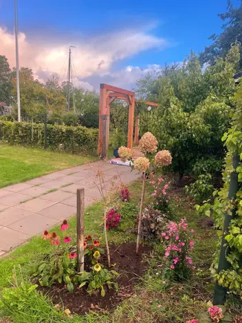 Vrijwilliger tuinonderhoud